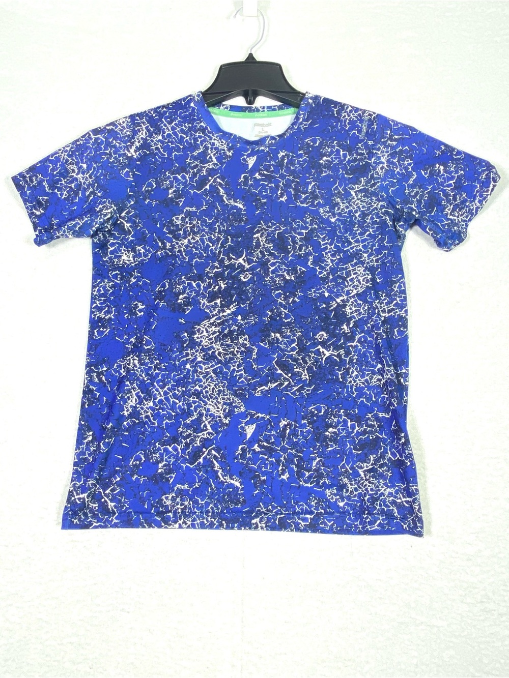 Reebok Athletic Shirt Women's L Blue White Crackle Print Short Sleeve Crew Neck